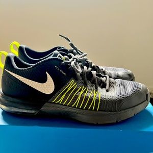 Nike Flywire Training Shoes. Mens 10.5 US